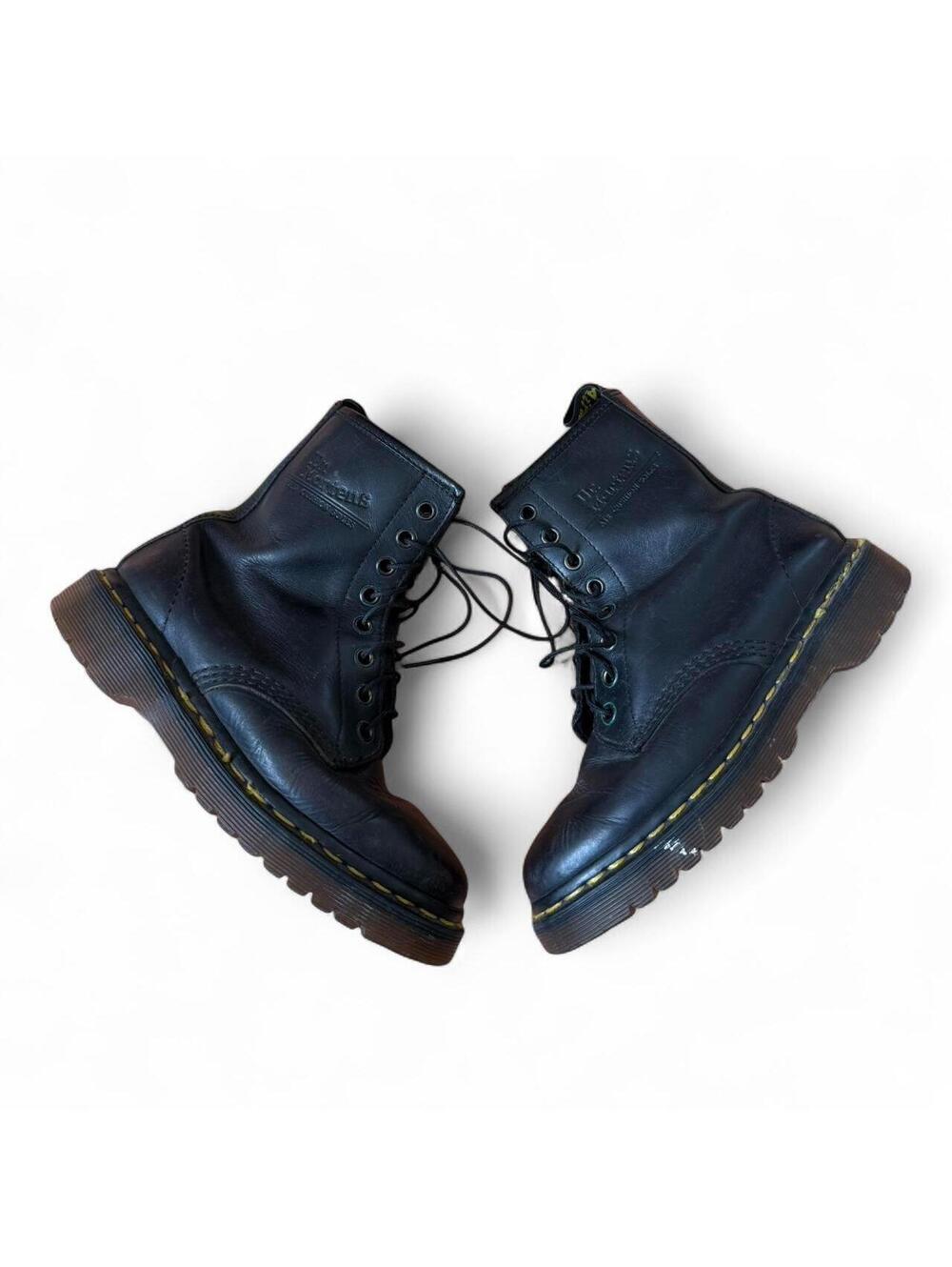 Black leather Dr. Martens 1460 boots